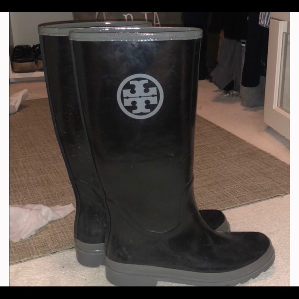 Authentic Tory Burch rainboots! Will negotiate!